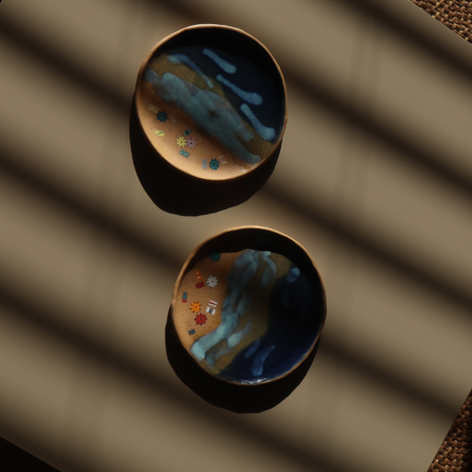 Set of beach plates